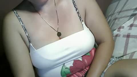 Snapshot of cindy_hot23 chatting on 02/07/25, 12:17 cindy_hot23 online show from 02/07/25, 12:17