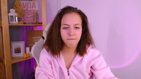 Snapshot of cindysparkl chatting on 11/18/25, 07:13 Cindy online show from 11/18/25, 07:13