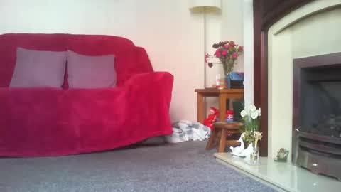 Snapshot of cineman22 chatting on 10/25/25, 12:45 Cineman22 online show from 10/25/25, 12:45