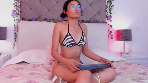 Karla  online show from 09/10/25, 08:20