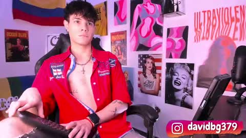 Snapshot of cinnamon_boyxxx chatting on 03/02/25, 01:47 David Independent Model online show from 03/02/25, 01:47