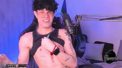 Snapshot of cinnamon_boyxxx chatting on 09/20/25, 02:45 David Independent Model online show from 09/20/25, 02:45