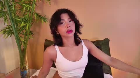 cinnamon_kyla online show from 12/01/25, 12:32