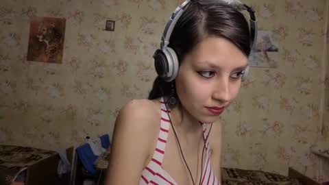 Snapshot of cirabonnet chatting on 10/30/25, 10:06 Lisa Salivan online show from 10/30/25, 10:06