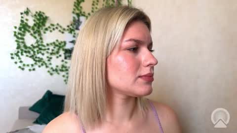 Snapshot of citruska chatting on 09/14/25, 09:52 karina online show from 09/14/25, 09:52