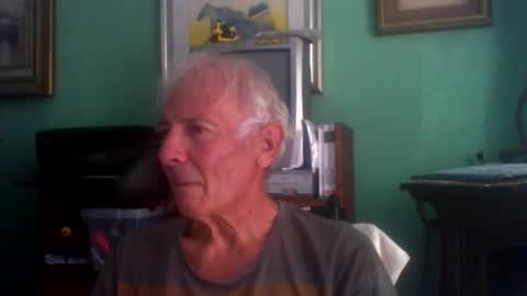 Snapshot of ciuk chatting on 09/24/25, 03:26 ciuk online show from 09/24/25, 03:26