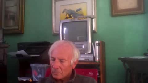 Snapshot of ciuk chatting on 11/03/25, 12:28 ciuk online show from 11/03/25, 12:28