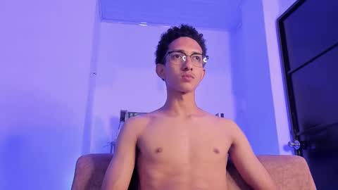 cj_davis1 online show from 11/20/25, 05:07