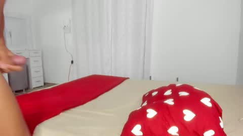 Snapshot of claimom chatting on 10/23/25, 04:56 Claimom online show from 10/23/25, 04:56