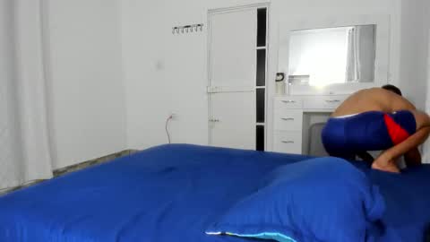 Snapshot of claimom chatting on 11/10/25, 04:33 Claimom online show from 11/10/25, 04:33