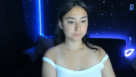 Snapshot of claiok chatting on 01/19/25, 12:17 claiok online show from 01/19/25, 12:17