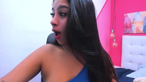 Snapshot of claire_aristizabal chatting on 01/21/25, 04:10 claire aristizabal online show from 01/21/25, 04:10