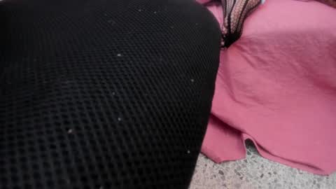 Snapshot of claire_aristizabal chatting on 01/26/25, 07:10 claire aristizabal online show from 01/26/25, 07:10