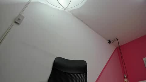 Snapshot of claire_aristizabal chatting on 03/05/25, 03:40 claire aristizabal online show from 03/05/25, 03:40