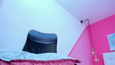 Snapshot of claire_aristizabal chatting on 03/09/25, 07:01 claire aristizabal online show from 03/09/25, 07:01