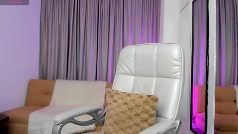 Snapshot of claire_aristizabal chatting on 10/21/25, 09:59 claire aristizabal online show from 10/21/25, 09:59