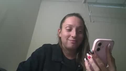 Snapshot of clairebearx3 chatting on 10/22/25, 06:51 clairebearx3 online show from 10/22/25, 06:51