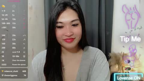 Snapshot of clairewntr_ chatting on 10/25/25, 06:43 CLAIRE online show from 10/25/25, 06:43