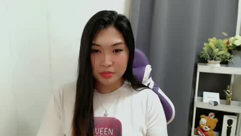 Snapshot of clairewntr_ chatting on 10/28/25, 05:04 CLAIRE online show from 10/28/25, 05:04