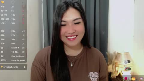 Snapshot of clairewntr_ chatting on 10/31/25, 05:14 CLAIRE online show from 10/31/25, 05:14