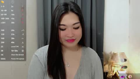 Snapshot of clairewntr_ chatting on 11/02/25, 04:04 CLAIRE online show from 11/02/25, 04:04