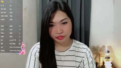 Snapshot of clairewntr_ chatting on 11/12/25, 04:02 CLAIRE online show from 11/12/25, 04:02