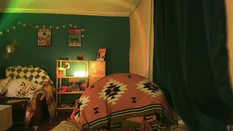 Clancy online show from 10/28/25, 07:05