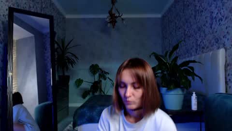 Snapshot of clara_bendover chatting on 12/03/24, 07:11 Clara online show from 12/03/24, 07:11