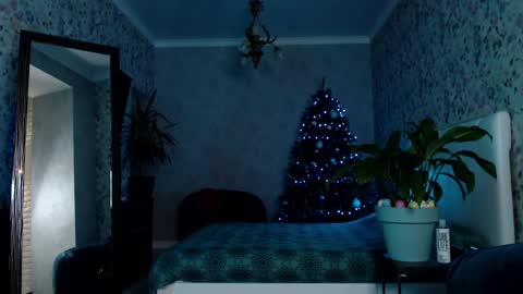 Snapshot of clara_bendover chatting on 01/06/25, 06:41 Clara online show from 01/06/25, 06:41