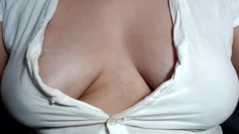 CLARA AT YOUR SERVICE online show from 01/02/25, 10:16