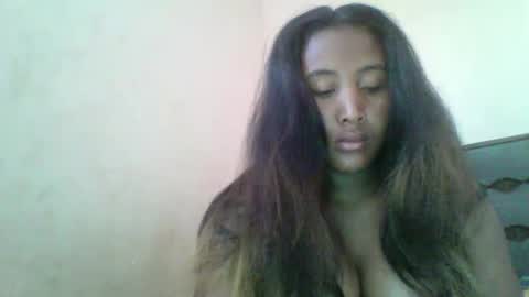 Clarah0123 online show from 12/05/24, 07:27