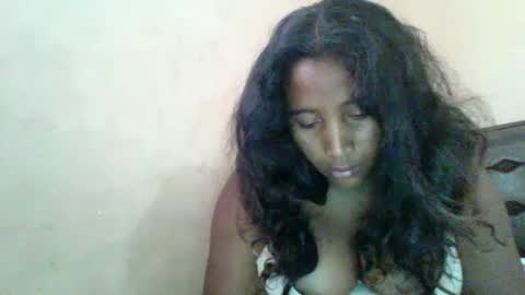 Clarah0123 online show from 02/05/25, 06:13