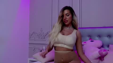 Snapshot of clarahazell chatting on 03/07/25, 11:18 ClaraHazel online show from 03/07/25, 11:18