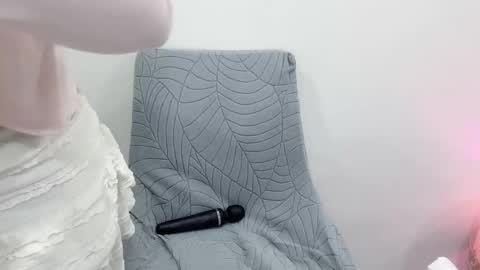 Snapshot of clari_yumi chatting on 11/03/25, 01:23 Clari online show from 11/03/25, 01:23