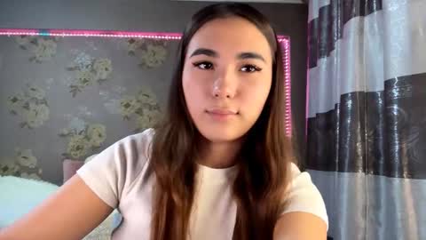 Yuna online show from 11/17/25, 11:16