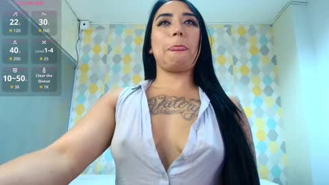 Snapshot of clarise_allen chatting on 10/27/25, 08:35 CLARISE ALLEN online show from 10/27/25, 08:35