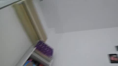 clau_pz online show from 11/19/25, 10:04