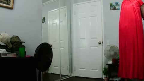 Claudia online show from 02/05/25, 05:20