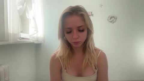 ClaudiaGold online show from 09/15/25, 05:40