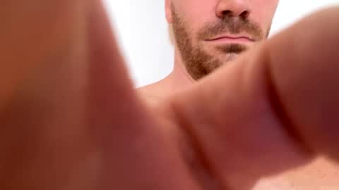 Snapshot of clavigoy chatting on 03/11/25, 09:34 clavigoy online show from 03/11/25, 09:34