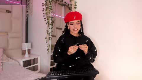 Snapshot of cleo__smith chatting on 10/09/25, 03:26 Cleo smith online show from 10/09/25, 03:26