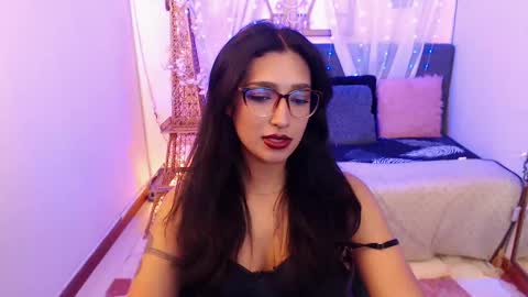 Snapshot of cleo_fox chatting on 09/15/25, 10:32 Cleo online show from 09/15/25, 10:32
