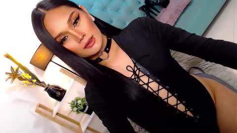 Cleo online show from 10/28/25, 09:50