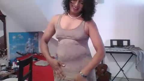Snapshot of cleopatra71 chatting on 09/30/25, 06:07 Cleopatra online show from 09/30/25, 06:07