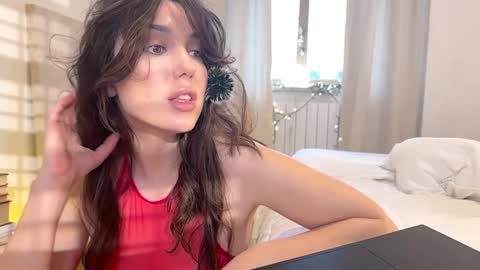 Snapshot of cleopatra_sinns chatting on 01/08/25, 12:47 cleopatra_sinns online show from 01/08/25, 12:47