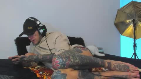 cleo y maikol online show from 10/18/25, 09:37