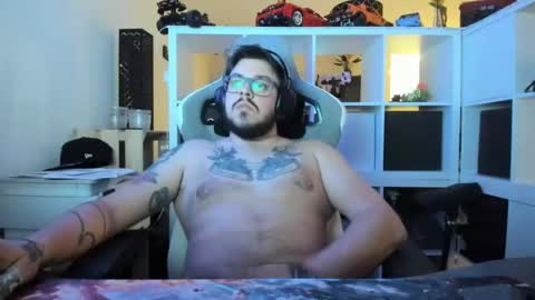 Snapshot of clitlicker1511 chatting on 02/08/25, 08:42 clitlicker1511 online show from 02/08/25, 08:42