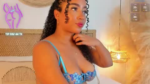 Snapshot of cloe_25 chatting on 09/30/25, 02:38 cloe_25 online show from 09/30/25, 02:38
