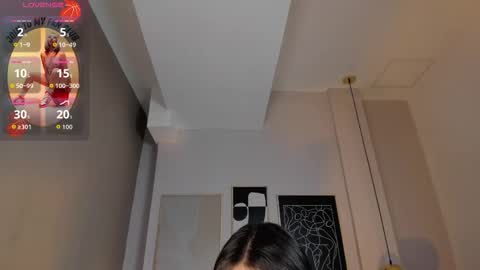 Cloe  online show from 10/16/25, 09:16