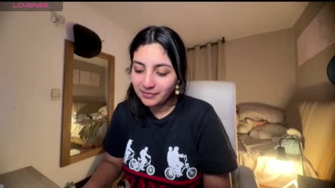 Snapshot of cloe_small08 chatting on 09/11/25, 04:01 cloe small online show from 09/11/25, 04:01